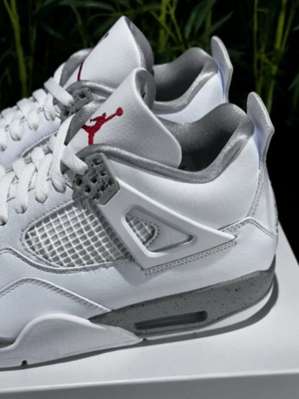 Nike Air Jordan 4 Retro [White Oreo]